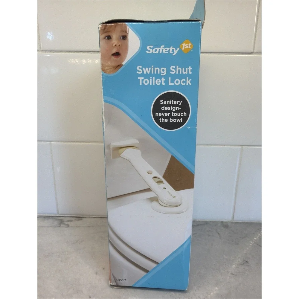 Safety 1st Swing Shut Toilet Lock 48517  Baby Proof Hygienic New